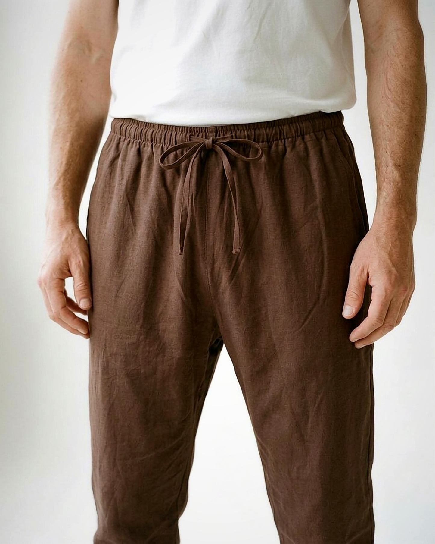 Marsh Trousers - Relaxed Linen in Brown - studio zoom brown