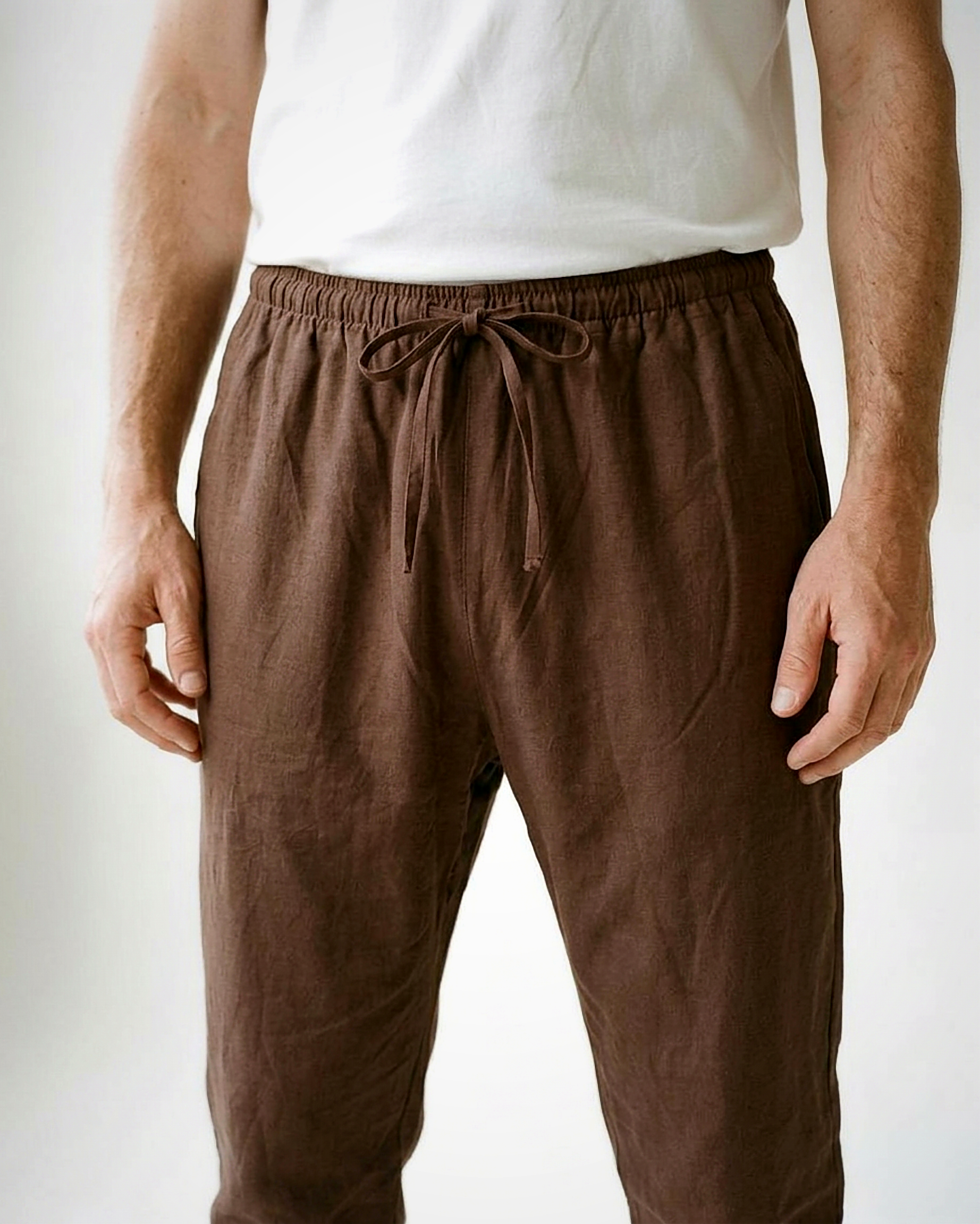 Marsh Trousers - Relaxed Linen in Brown - studio zoom brown